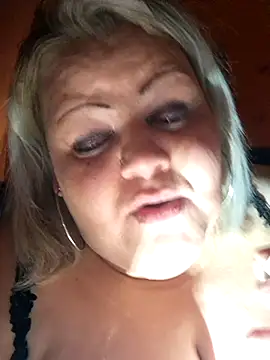 ducicsajsziii online show from January 18, 4:44 pm