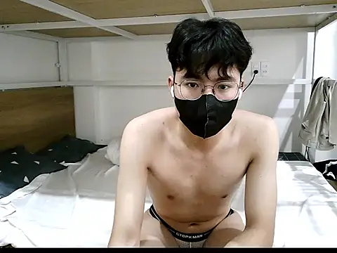 Gwencloudy online show from February 6, 5:01 am