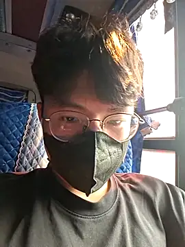 Gwencloudy online show from April 12, 2:38 am