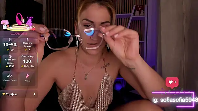 sofiah  online show from February 12, 5:52 pm