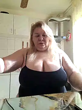 AriannaMilf online show from November 17, 9:59 am