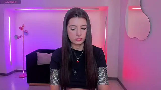 AlessiaCorleone  online show from November 17, 7:30 pm