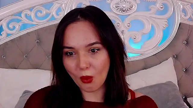 MeIisaLove online show from April 15, 6:59 pm