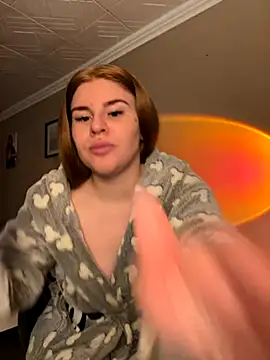 Snapshot of alexababy chatting on November 25, 10:48 am alexababy online show from November 25, 10:48 am