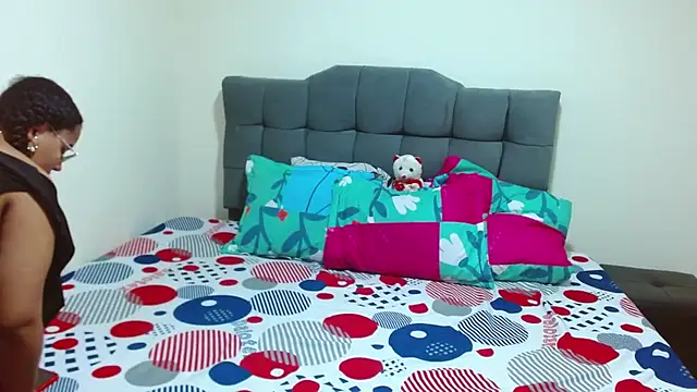 kelvin jhoseth1 online show from February 1, 2:16 am