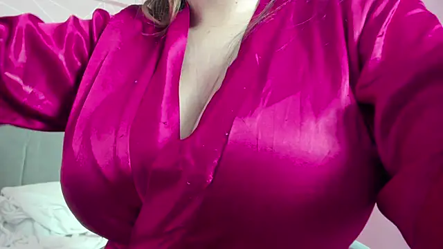 dolly zoe online show from March 17, 8:51 am