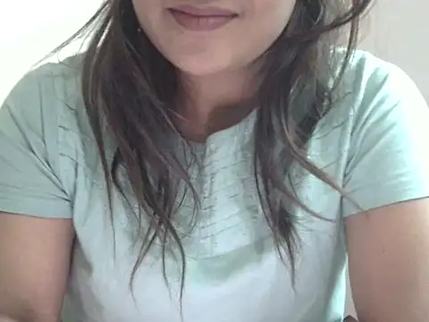 Snapshot of shekira99 chatting on January 18, 3:54 am shekira99 online show from January 18, 3:54 am