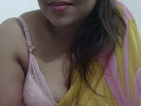 Snapshot of shekira99 chatting on February 6, 2:38 am shekira99 online show from February 6, 2:38 am