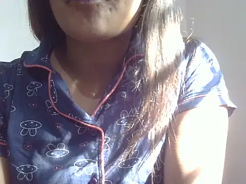 Snapshot of shekira99 chatting on February 8, 3:21 am shekira99 online show from February 8, 3:21 am