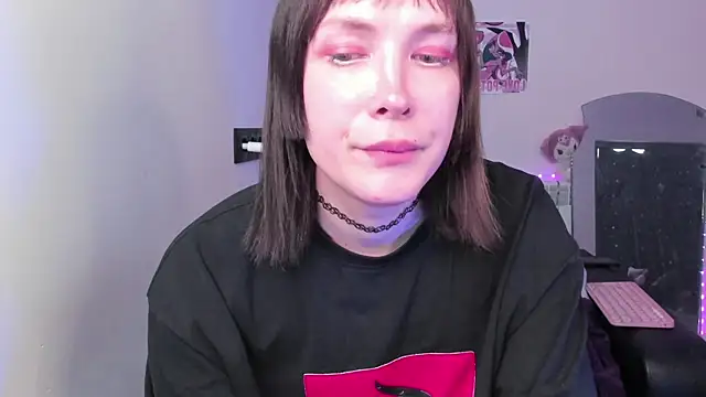 dollmore online show from April 18, 2:54 pm