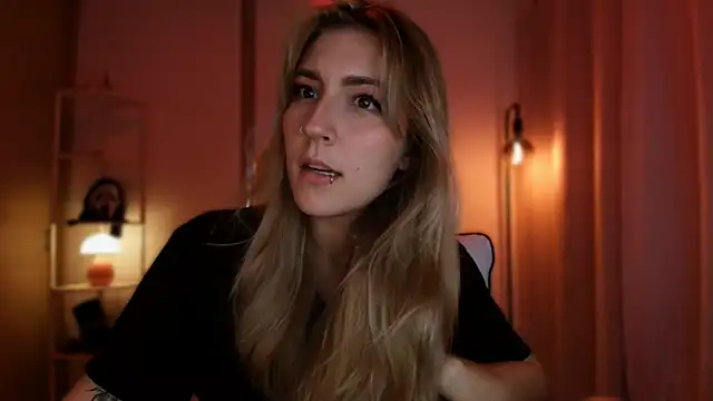 Snapshot of Dakotaa_ chatting on March 16, 2:06 am Dakotaa online show from March 16, 2:06 am