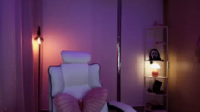 Snapshot of Dakotaa_ chatting on March 30, 1:39 am Dakotaa online show from March 30, 1:39 am