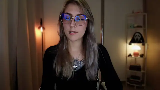 Snapshot of Dakotaa_ chatting on April 5, 12:41 am Dakotaa online show from April 5, 12:41 am
