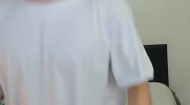 angelcortes online show from January 10, 2:35 am