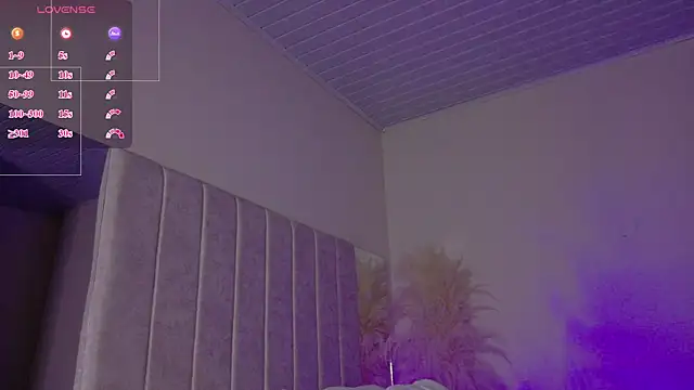 Snapshot of _Gretta chatting on June 4, 7:53 pm Gretta online show from June 4, 7:53 pm