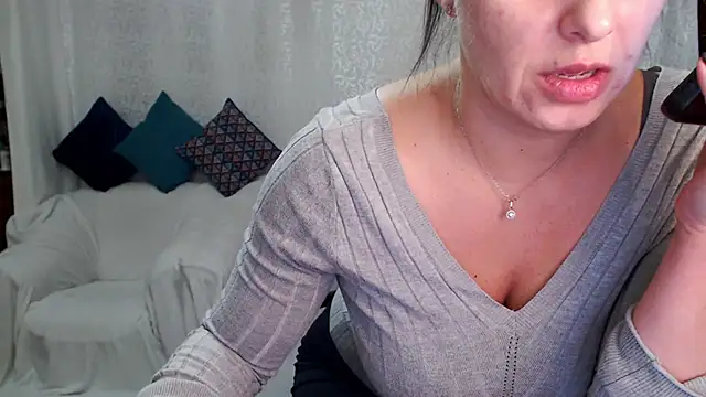 Snapshot of Stella_Adria chatting on December 8, 5:01 pm Stella Adria online show from December 8, 5:01 pm