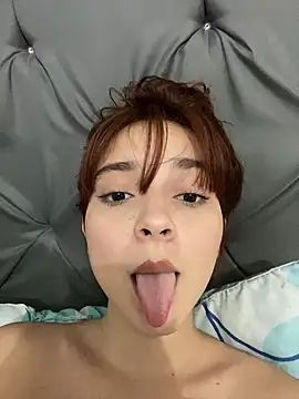 Snapshot of kate_sweet01 chatting on February 1, 2:58 am kate sweet01 online show from February 1, 2:58 am