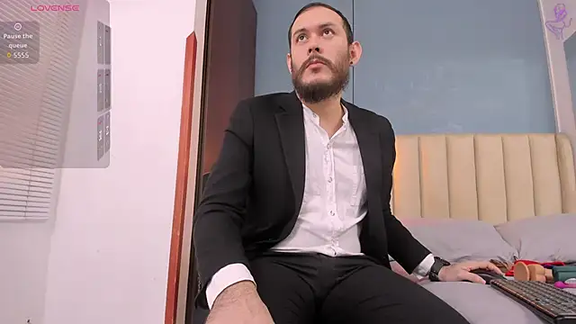 jeanpiere  online show from December 14, 7:18 pm