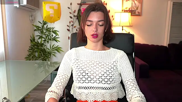 Snapshot of olivia_jeas chatting on April 23, 9:28 pm olivia jeas online show from April 23, 9:28 pm