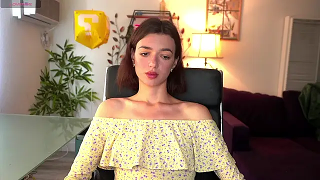 Snapshot of olivia_jeas chatting on April 28, 8:58 pm olivia jeas online show from April 28, 8:58 pm