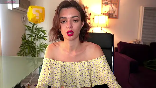 Snapshot of olivia_jeas chatting on May 3, 11:55 pm olivia jeas online show from May 3, 11:55 pm