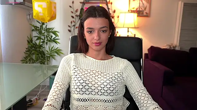 Snapshot of olivia_jeas chatting on May 8, 9:42 pm olivia jeas online show from May 8, 9:42 pm