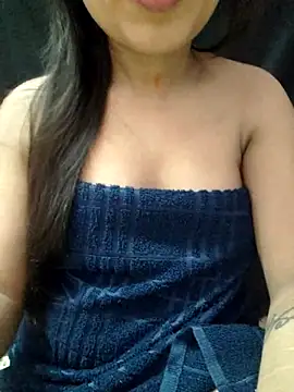 Snapshot of Roshni_98 chatting on October 14, 6:25 am Roshni 98 online show from October 14, 6:25 am