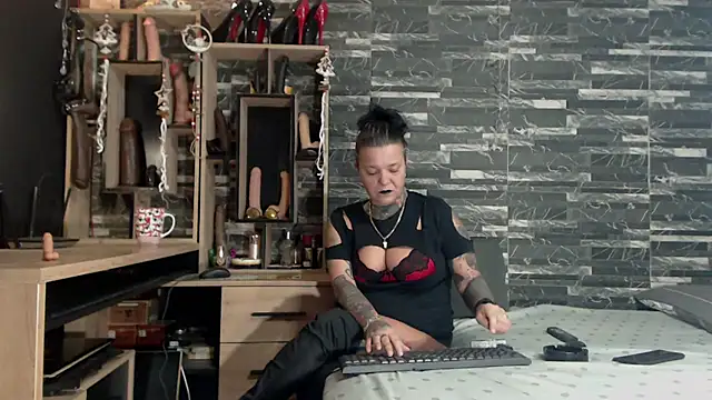 Mistress Miry online show from December 10, 12:50 am