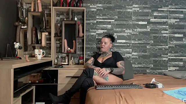 Mistress Miry online show from January 12, 4:42 am