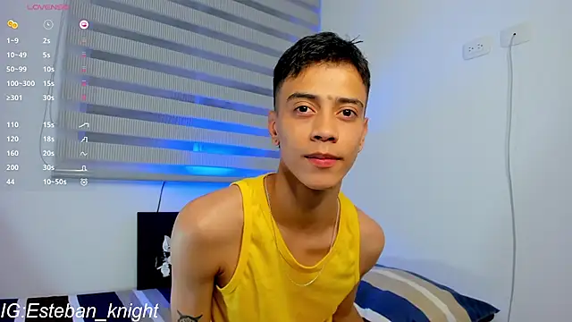 Snapshot of Esteban_Knight chatting on December 24, 1:06 am Esteban Knight online show from December 24, 1:06 am