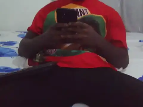 Snapshot of Hornny_Phrase chatting on May 14, 2:13 pm Hornny Phrase online show from May 14, 2:13 pm