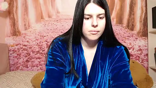 Annatrybebetter online show from November 13, 8:30 pm