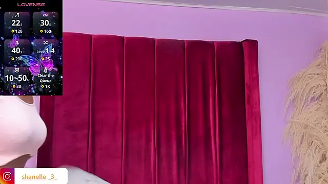 Shanelle   online show from February 15, 4:31 am