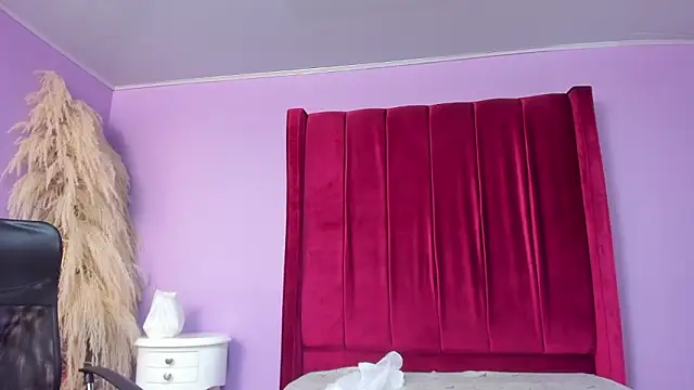 Shanelle   online show from March 17, 1:25 pm