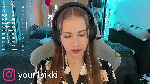 Vikki Cheese online show from February 20, 6:24 pm