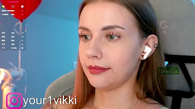 Snapshot of Vikki_Cheese chatting on March 2, 9:43 pm Vikki Cheese online show from March 2, 9:43 pm