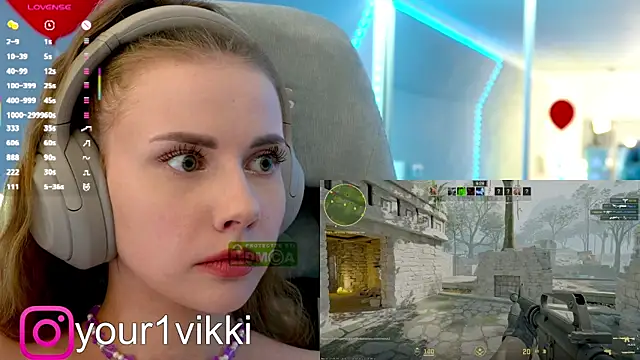 Snapshot of Vikki_Cheese chatting on March 13, 1:43 am Vikki Cheese online show from March 13, 1:43 am