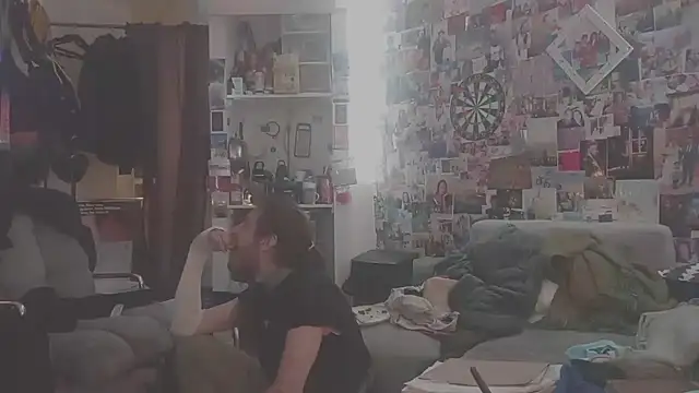 Snapshot of DownstairsSky chatting on February 9, 11:57 pm DownstairsSky online show from February 9, 11:57 pm