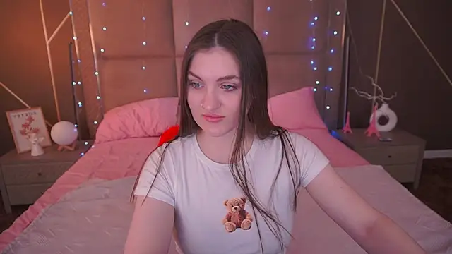 EmmyCharmm online show from March 18, 6:49 am