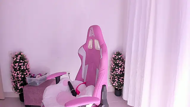 keissy rincon  online show from December 21, 8:49 pm