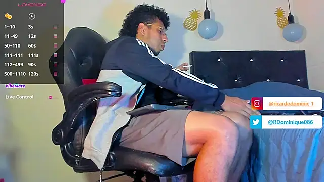 FuckHardlove online show from January 7, 2:53 am