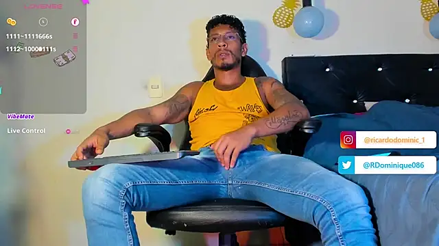 FuckHardlove online show from February 1, 5:39 am