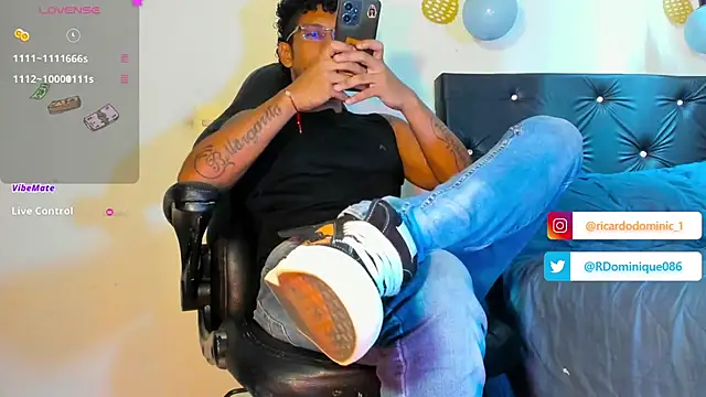 FuckHardlove online show from February 8, 8:32 pm