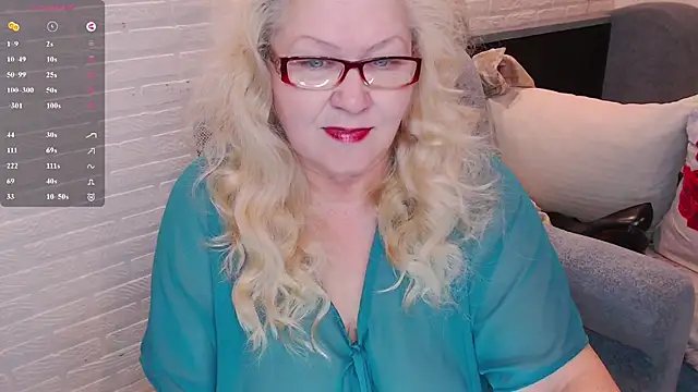 Snapshot of Marina_Yourangel chatting on July 28, 11:17 am Marina Yourangel online show from July 28, 11:17 am