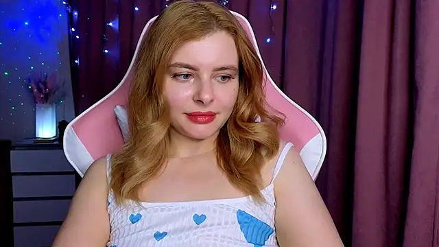 Snapshot of Day-off chatting on October 3, 12:02 pm Day-off online show from October 3, 12:02 pm