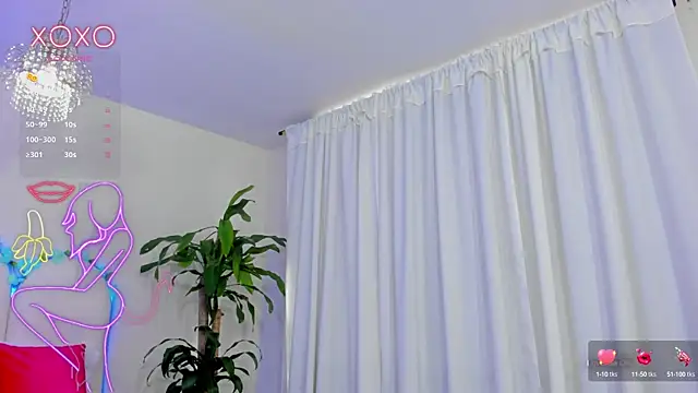 Snapshot of Coco_Kiss chatting on February 15, 7:06 pm Coco Kiss online show from February 15, 7:06 pm