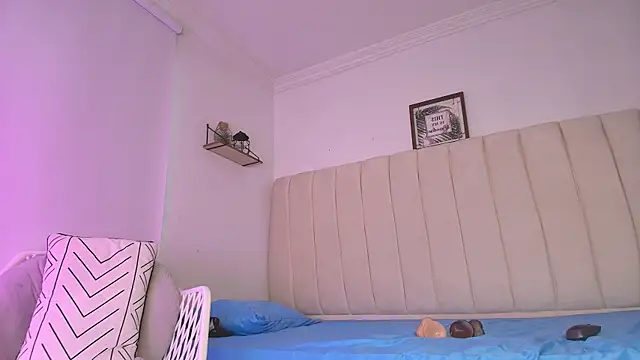 mollyrivera online show from January 23, 10:33 pm