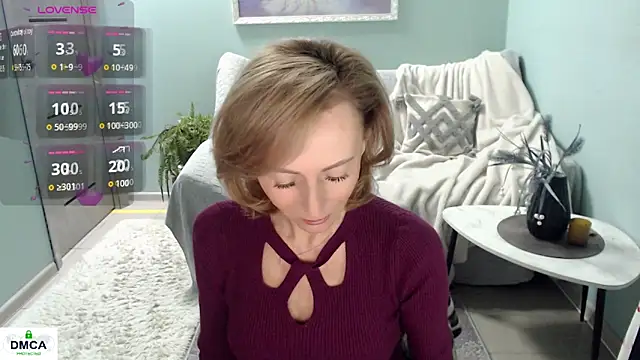 HornyMilf 777 online show from April 14, 7:47 am