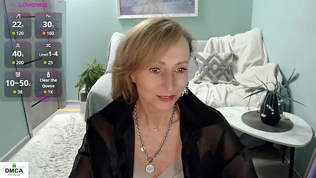 HornyMilf 777 online show from May 16, 6:32 am