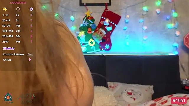 Vikki White online show from December 26, 1:40 am